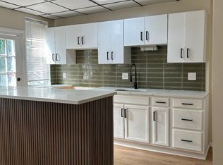 1130 S Peach St, Philadelphia, PA 19143