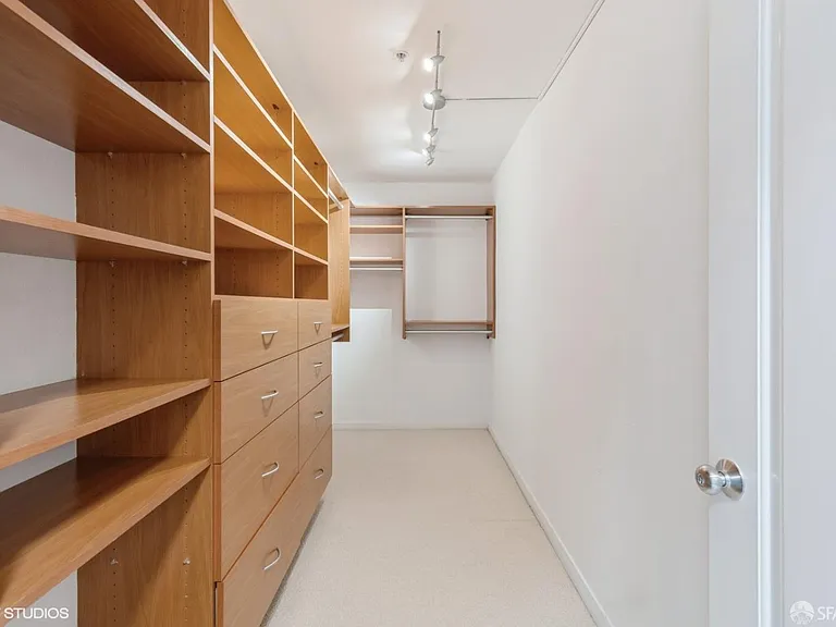 88 King St #104 — Photo 27