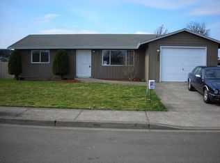 237 S Grove Ln, Sutherlin, OR 97479