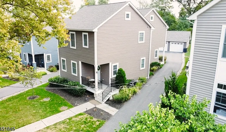156 Broad St #A — Photo 11