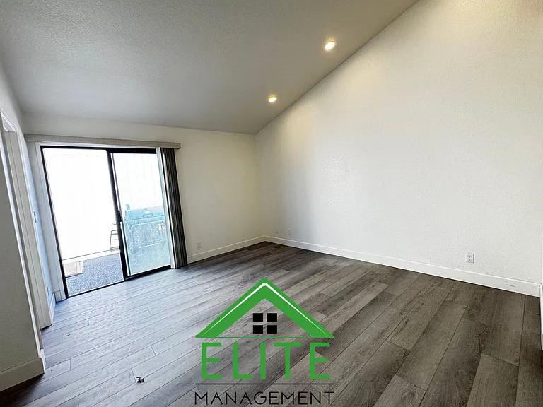 7209 Sutherland Way — Photo 7
