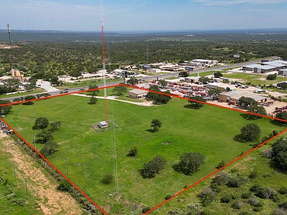 2nd image of 5526 N Us Highway 281