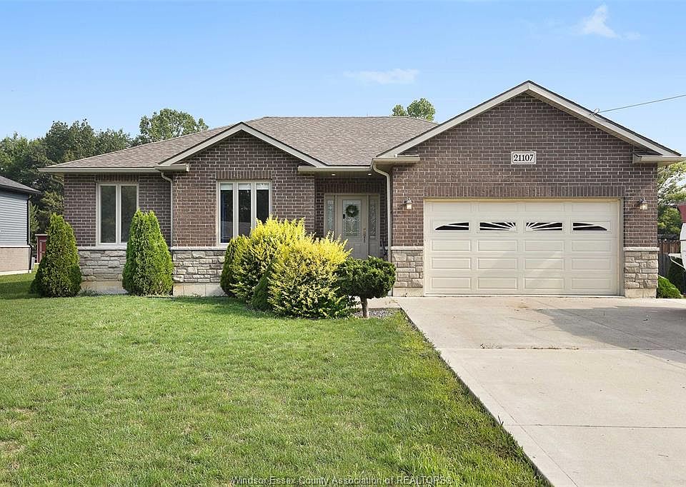 1st image of 21107 McLean Rd