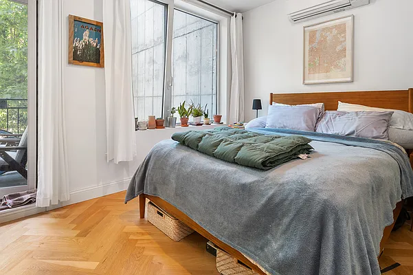 Rented by Space Real Estate | media 10