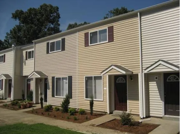 151 Delmar Ln APT E, Newport News, VA 23602