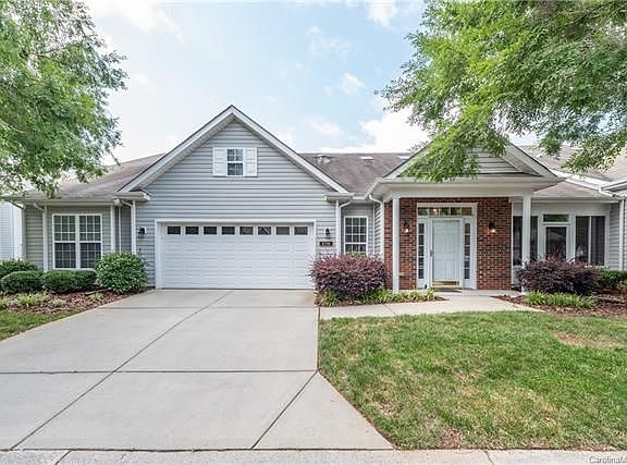 3rd image of 8708 Richmond Hill Ct