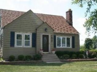 1527 Burry St, Joliet, IL 60435