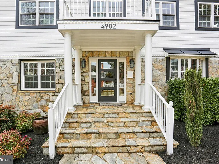 4902 Derussey Pkwy — Photo 2