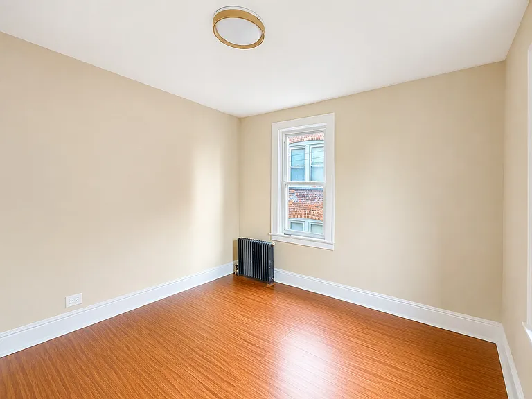 137 Hammond Ave #4 — Photo 28