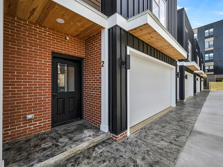 1831 Brevier Ave #2 — Photo 3