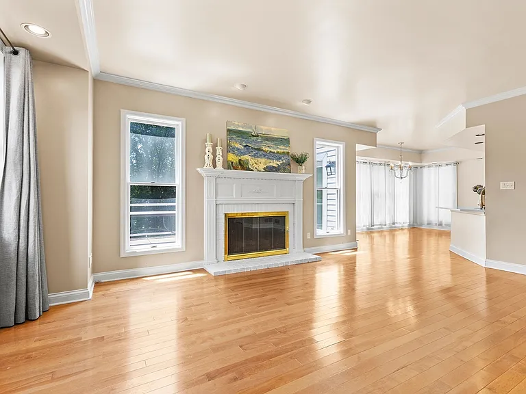 1526 Allison Dr — Photo 18