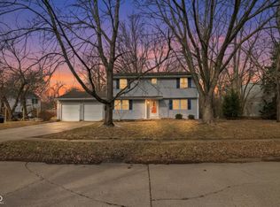 9308 Thornwood Dr, Indianapolis, IN
