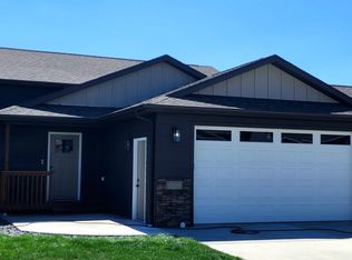 3689 Blackpowder Rd, Rapid City, SD 57703