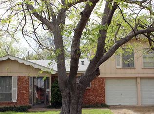 4113 Field St, Haltom City, TX 76117