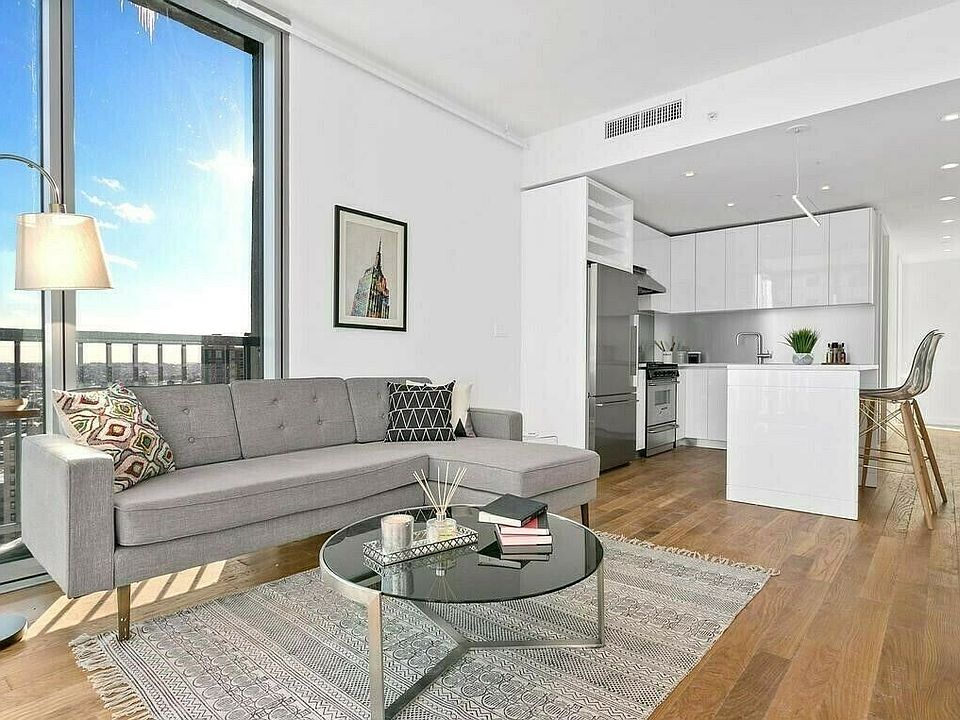 1st image of 434 Albee Sq #8A