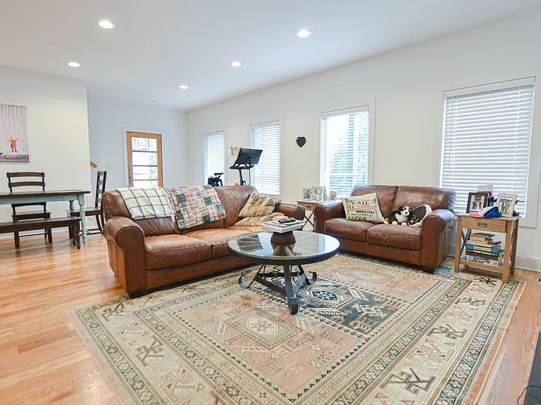 515 Wilcox St — Photo 4