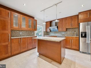 12260 Greenleaf Ave, Potomac, MD 20854