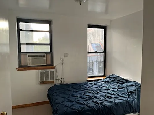 Rented by Downtown Mgt & Realty LLC | media 7