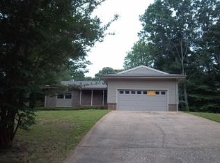 6250 Laurelwood Trl, Flowery Branch, GA 30542