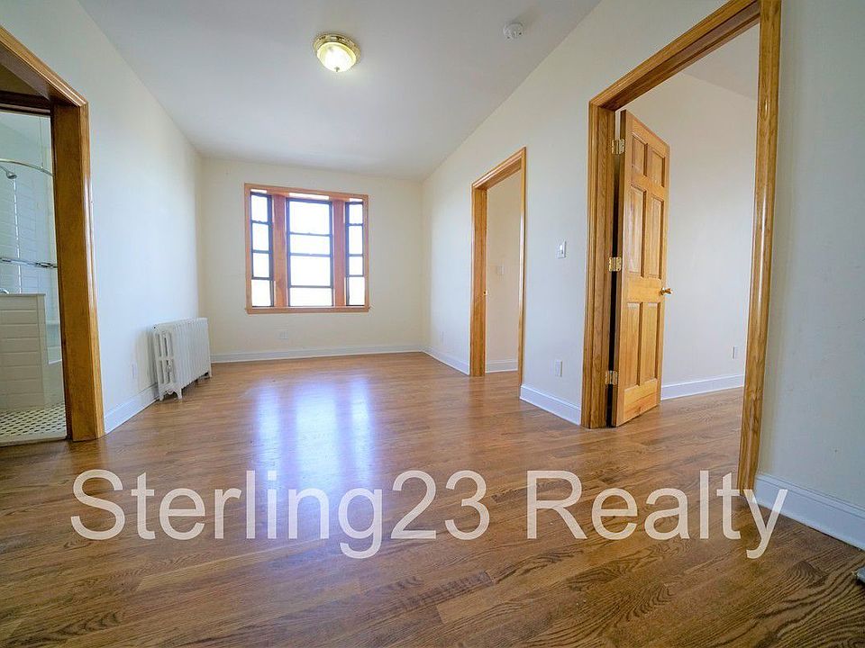 1st image of 3106 38th St APT 24