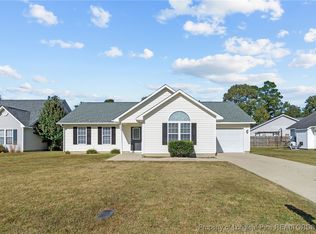 833 Nighthawk Pl, Fayetteville, NC 28314