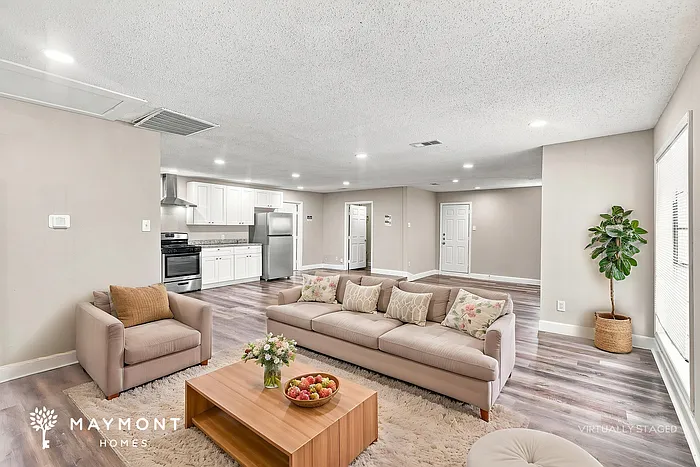 3 bed, 2.0 bath, 1704 sqft, $1,775 — Photo 4