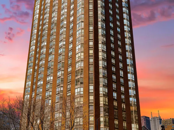 899 S Plymouth Ct APT 310, Chicago, IL 60605