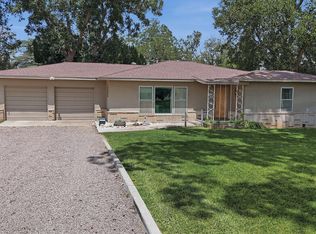 601 E Hendryx Ave, Alpine, TX 79830
