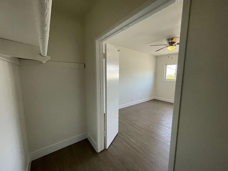 1101 Saint Louis Ave #7 — Photo 32