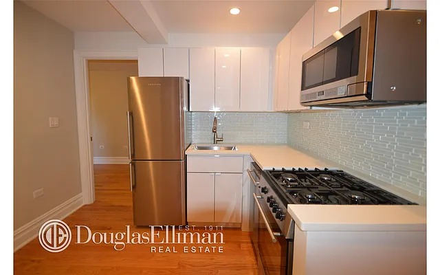 Rented by Douglas Elliman | media 26