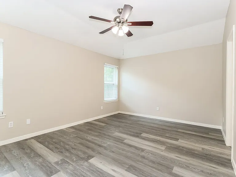 19114 Timber Way Dr — Photo 10