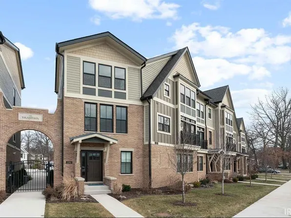 1260 N Twyckenham Dr, South Bend, IN 46617