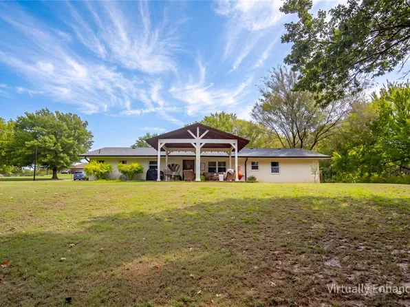 10801 Beaver Ln, Lindsay, OK 73052