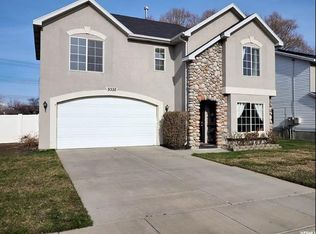 9332 S Chartres Ave, Sandy, UT 84070