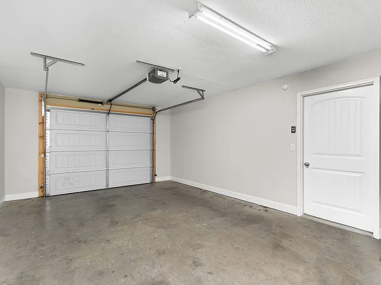 3502-3538 Carlyle Place Dr — Photo 7