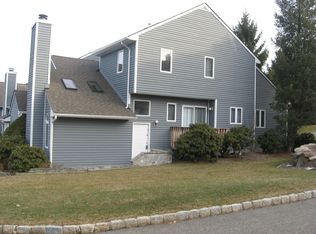 33 Bongart Dr, West Orange, NJ 07052