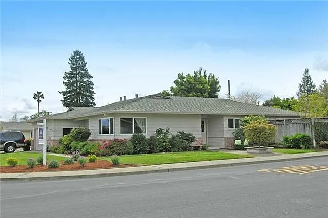 192 Muir Ave photo 1