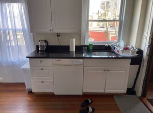 114 Western Ave APT 3R, Cambridge, MA 02139