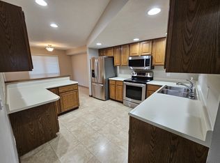 581 Winona Dr, Fairborn, OH 45324