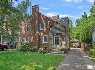 825 S Walnut St, Springfield, IL 62704