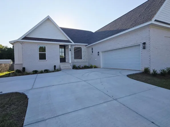 131 Belle Terre Ct, Long Beach, MS 39560