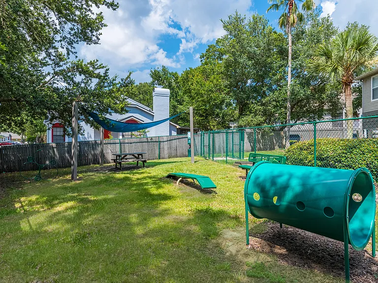 Bay Club — Photo 25