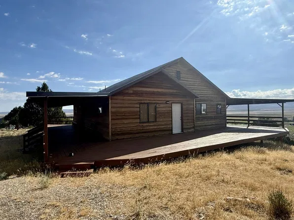 220 Co Rd #232, Cedarville, CA 96104