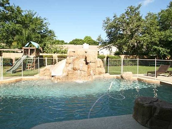 2nd image of 5429 Cedar Pine Ct