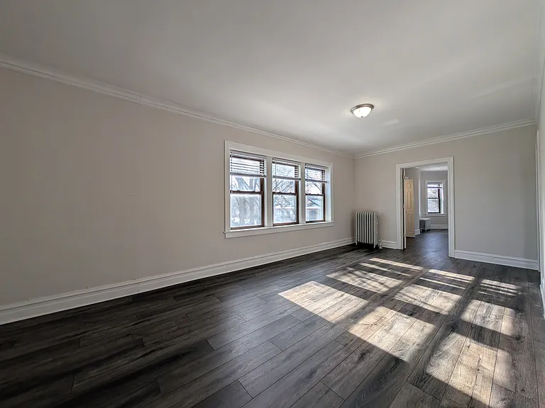 5818 W Berteau Ave #1 — Photo 6