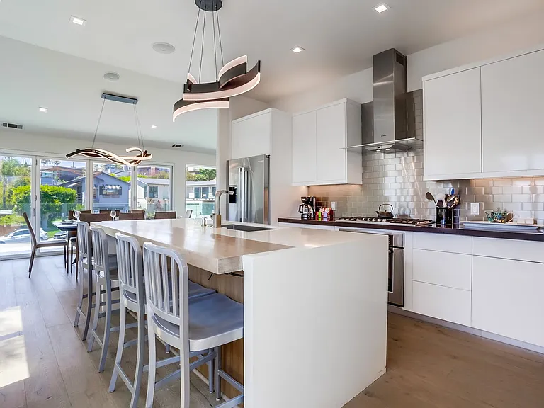 309 Colima Ct — Photo 8