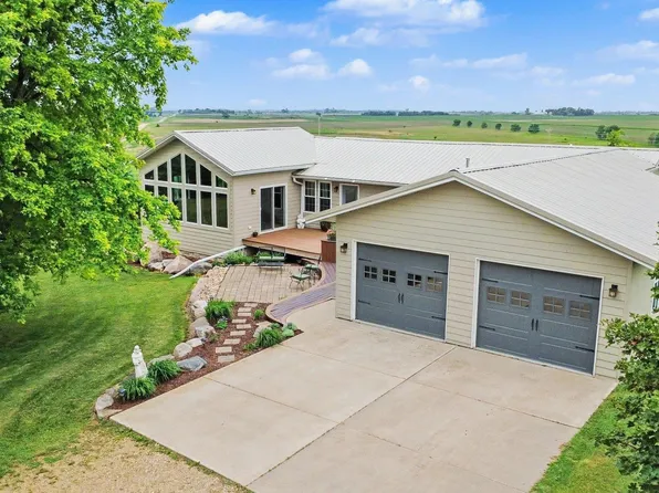 22987 448th Ave, Madison, SD 57042