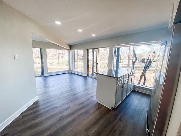 2nd image of 1425 April Villas Unit A