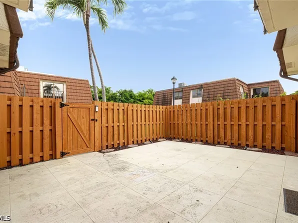 1418 Park Shore Cir APT 3, Fort Myers, FL 33901