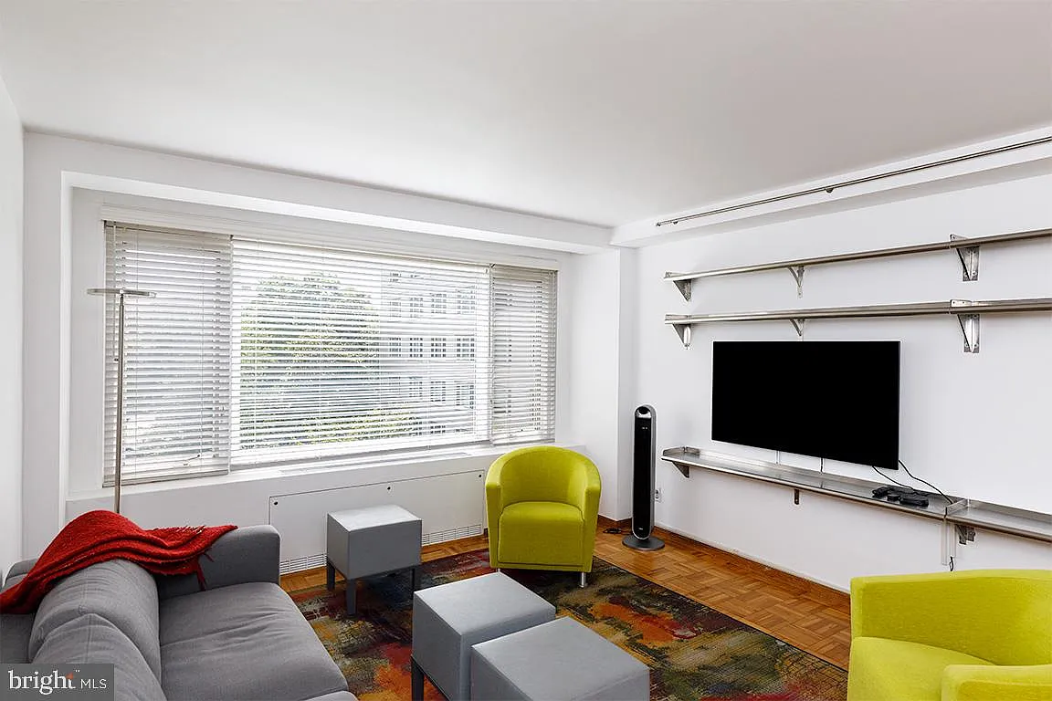 Building Photo - 2475 Virginia Ave NW #515